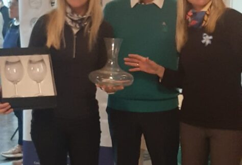 Las Ladies disputaron la tercera fecha en San Nicolás Golf Club, con la tradición del guiso del lentejas, lindos regalos y bailando un rato